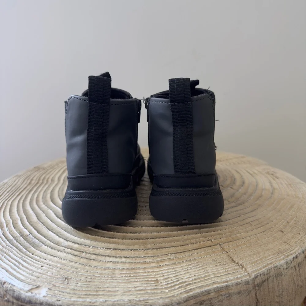Zara Gray and Black Ankle Toddler Boots EU 24/7.5 US